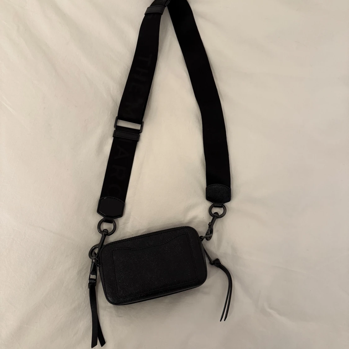 Svart axelväska från Marc Jacobs - 1