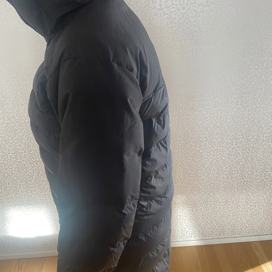 Svart dunjacka från Haglöfs - 4