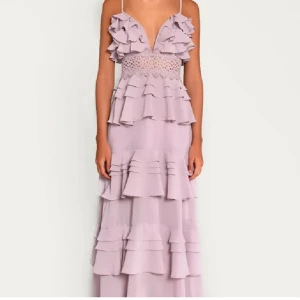 Balklänning  - Så söt balklänning i bra skick😍💕