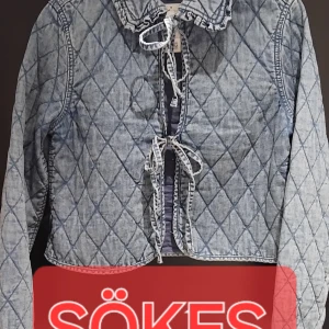 SÖKES Jacka HM m knyt  - Önskar köpa denna jacka ifrån HM, men till ett billigare pris storlek XS eller S 