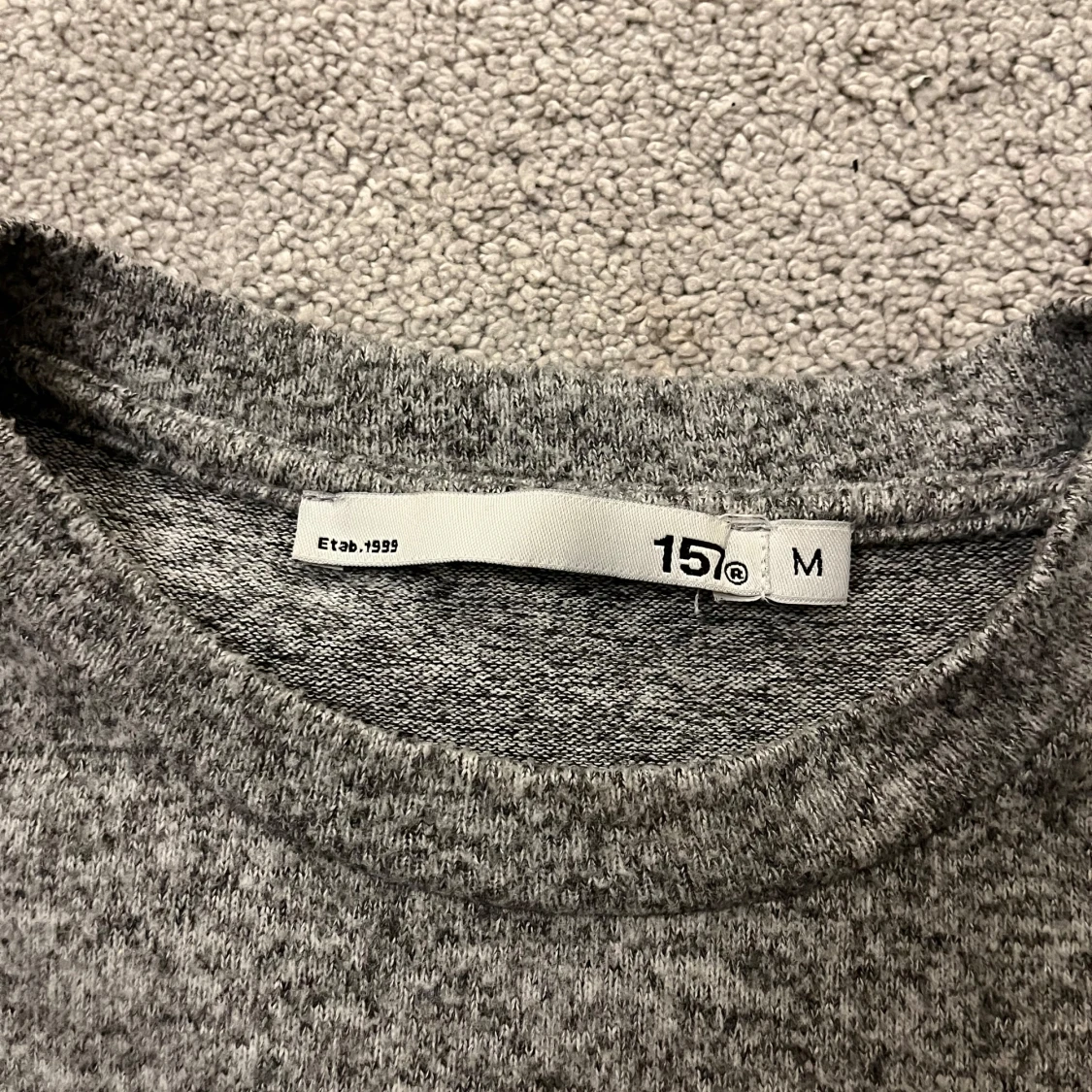 Grå tröja från Lager 157 - 2
