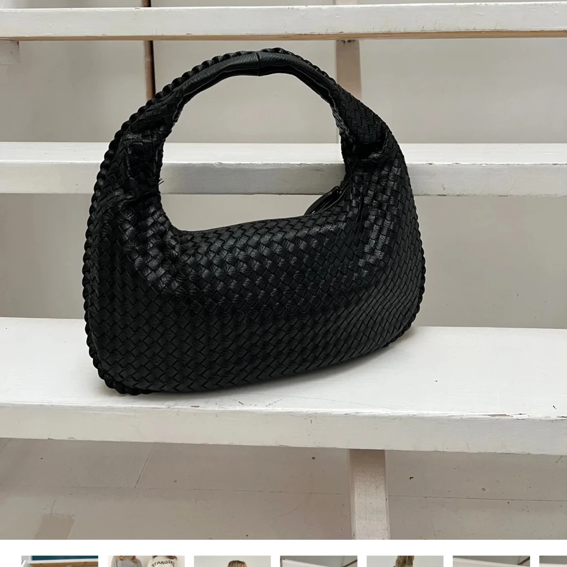 Svart flätad handväska