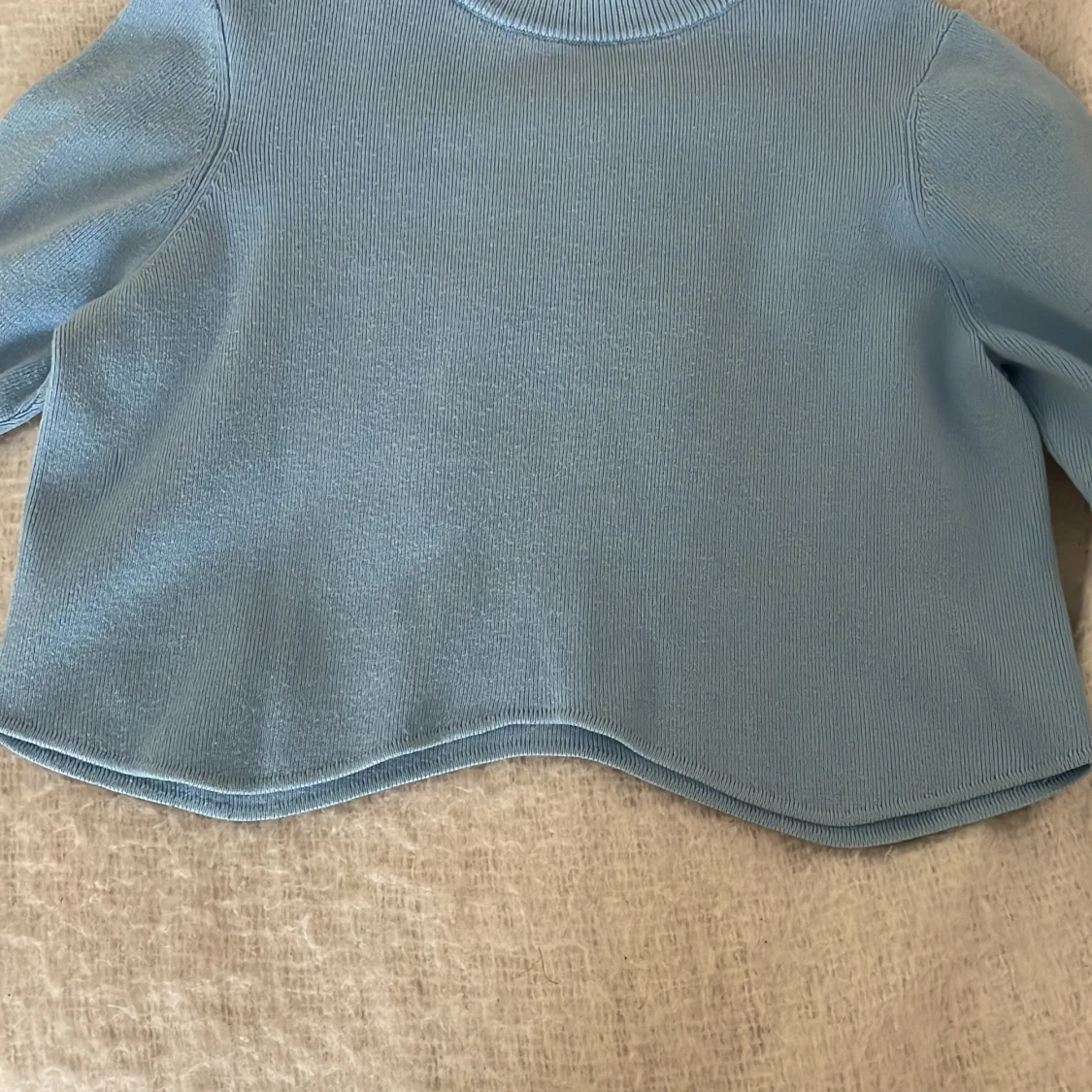 Ljusblå croppad tröja från zara - 2