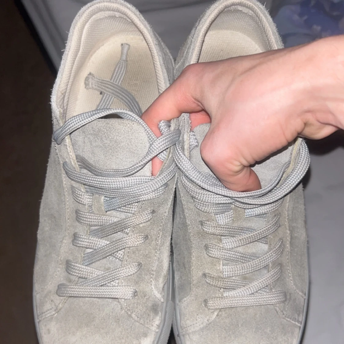 Grå mockasneakers - 1