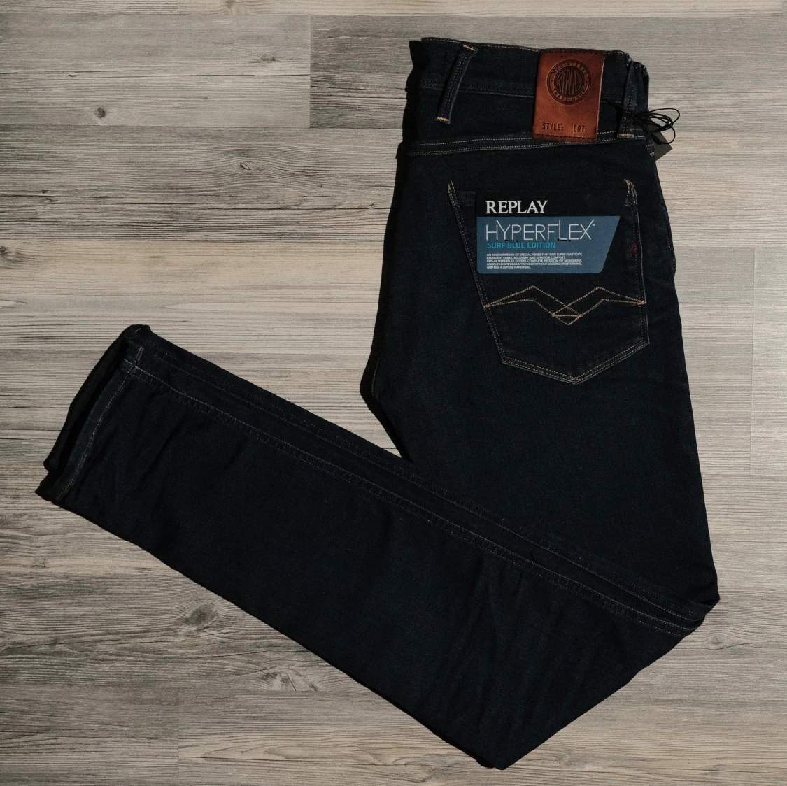 Mörkblåa Replay Anbass Jeans 