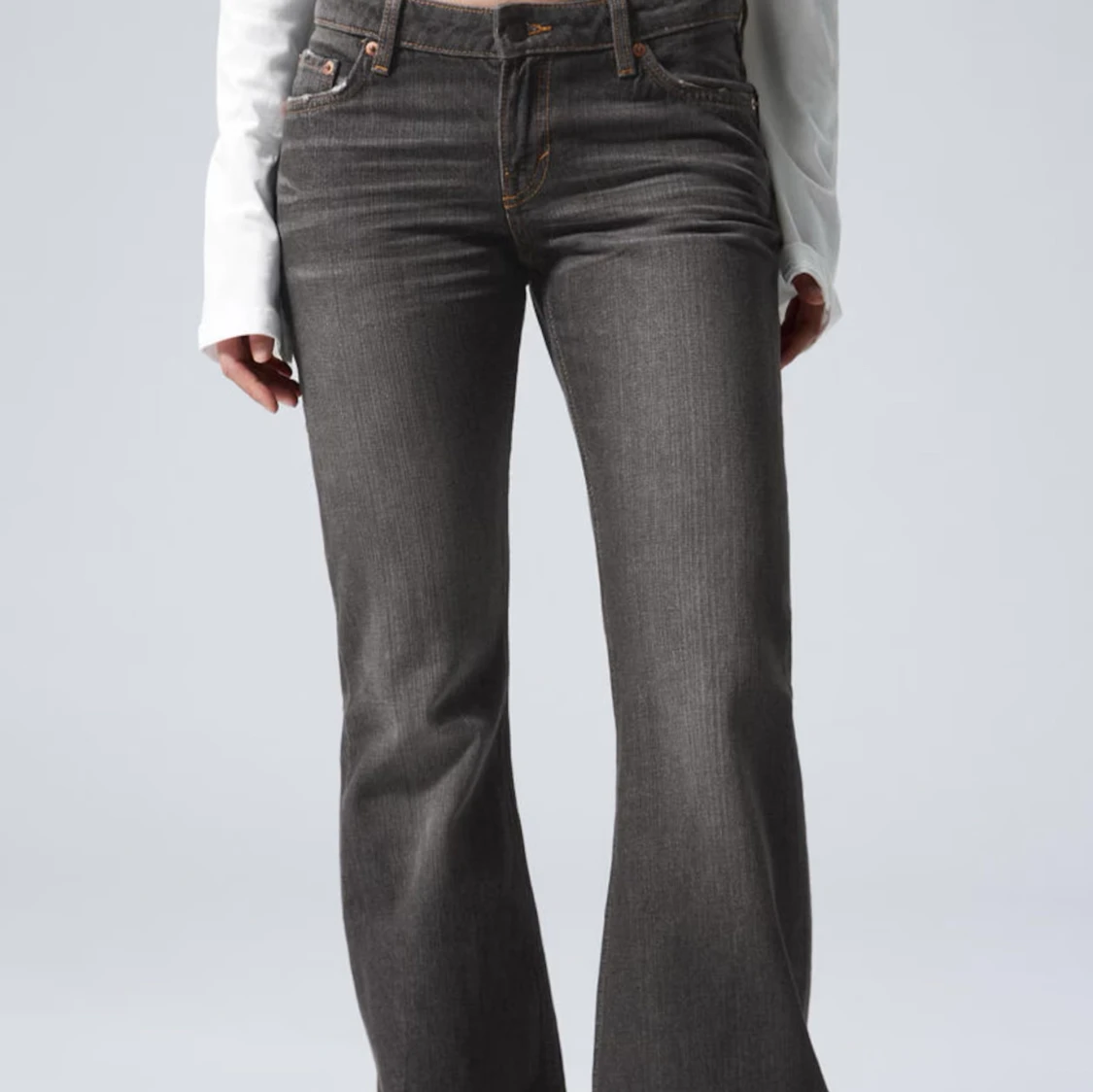 Grå bootcut jeans - 1