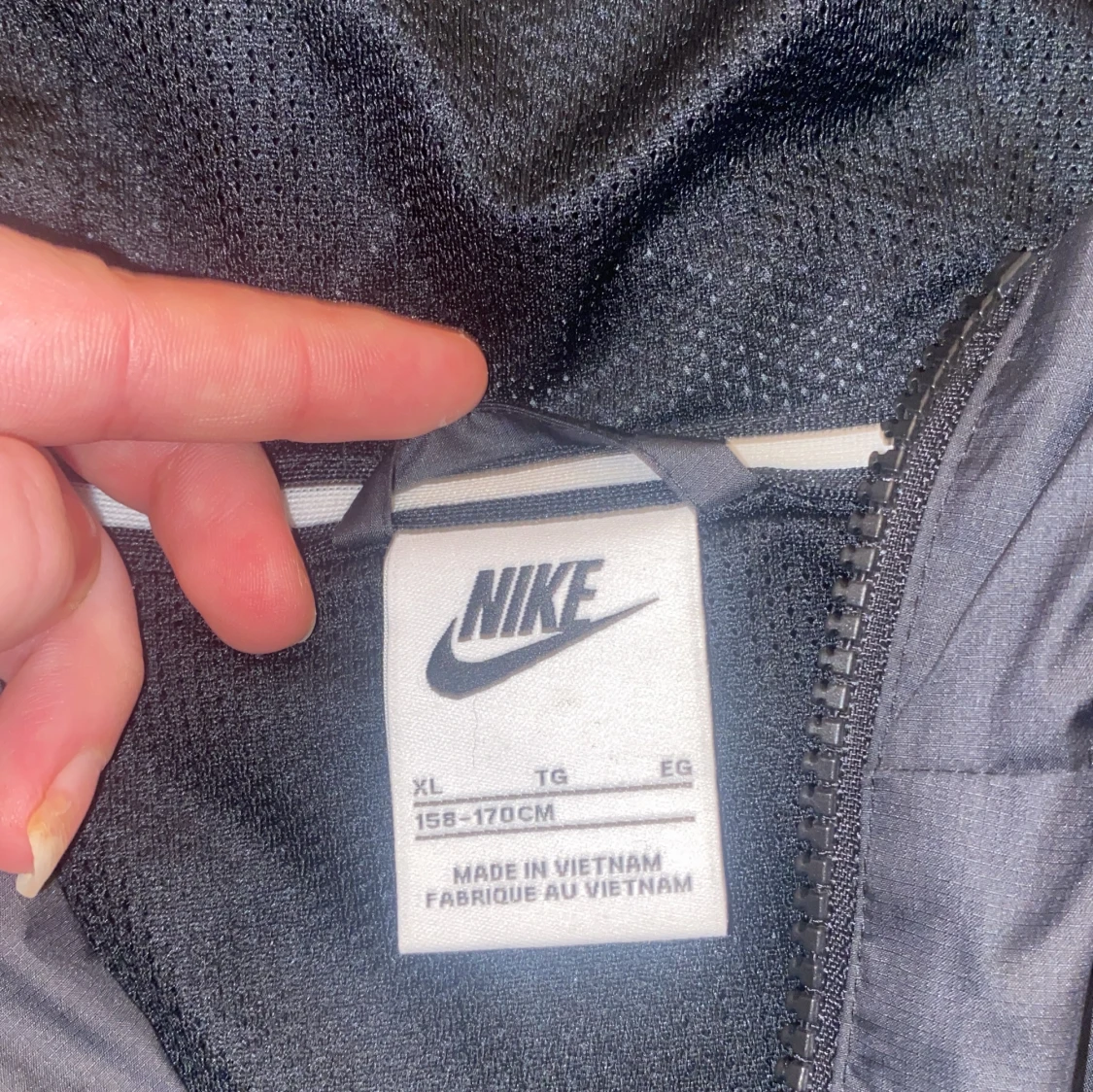 Svart vindjacka från Nike - 1