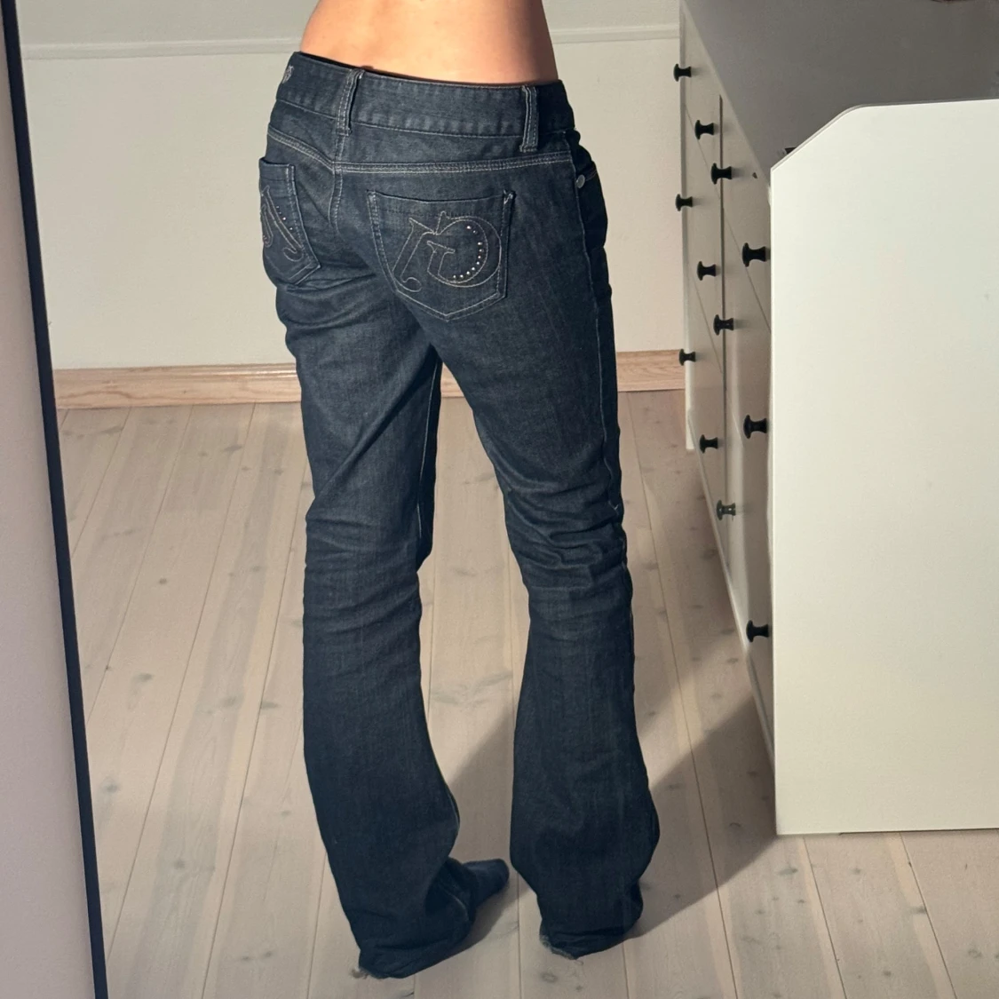 Low bootcut Guess jeans  - 1