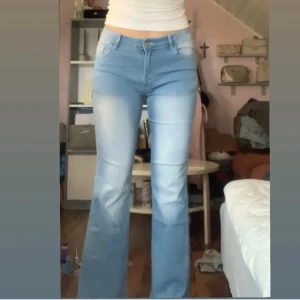 Jeans - Aldrig använt i storlek 38💗