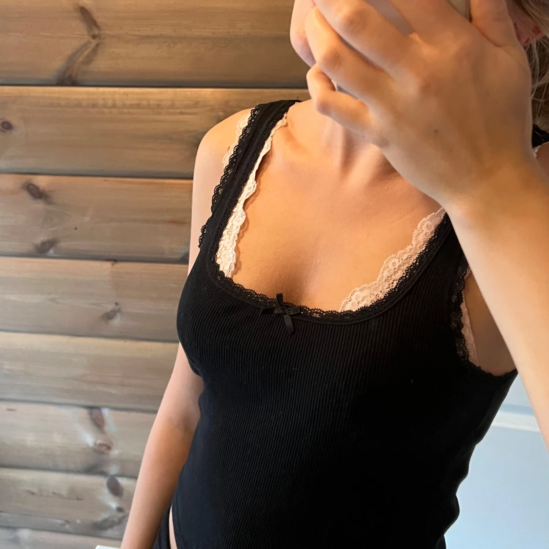 Svart spets linne - 1