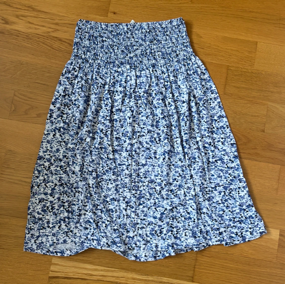 Blommig kjol från Indiska