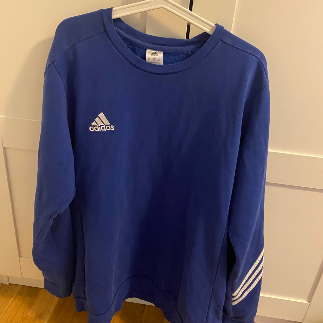 Blå Adidas sweatshirt 2XL - 1