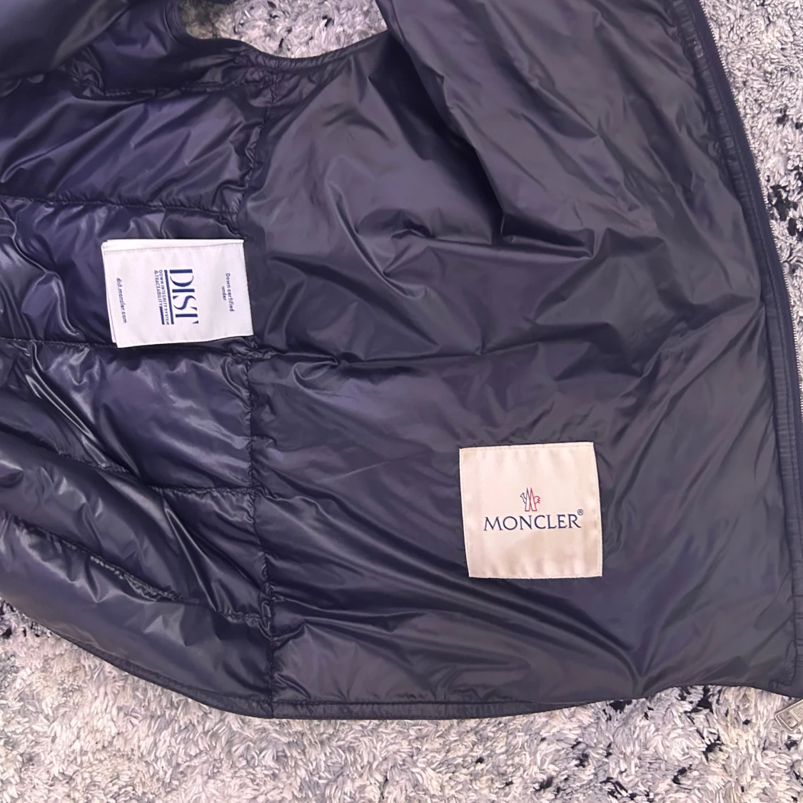 Svart dunväst från Moncler - 3