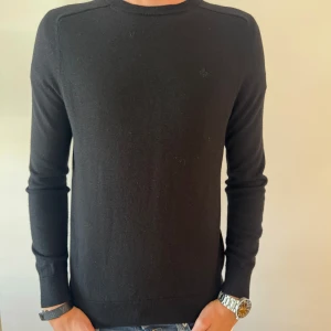 MORRIS TRÖJA - Morris tröja i 100% merinoull - Storlek S - Mycket fint skick - Deluxecloset