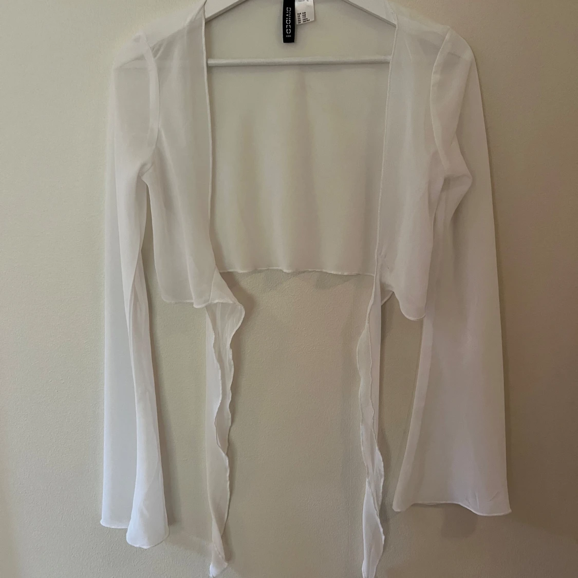 Vit transparent kofta från H&M Divided