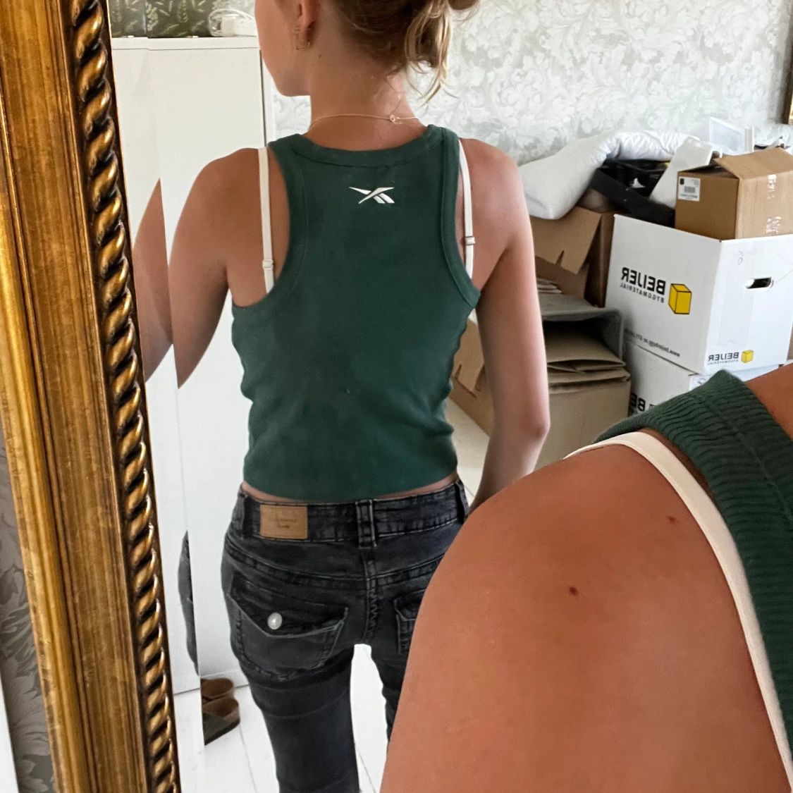 Grön ribbad linnetopp från H&M Reebok ( aldrig använd men ingen lapp kvar) - 2