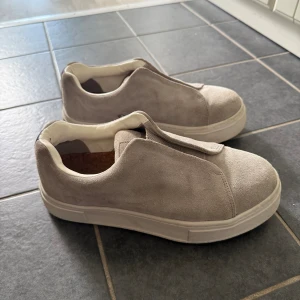 Eytys Doja skor  - Knappt använd!! perfekta till hösten !Nypris över 2000kr😇