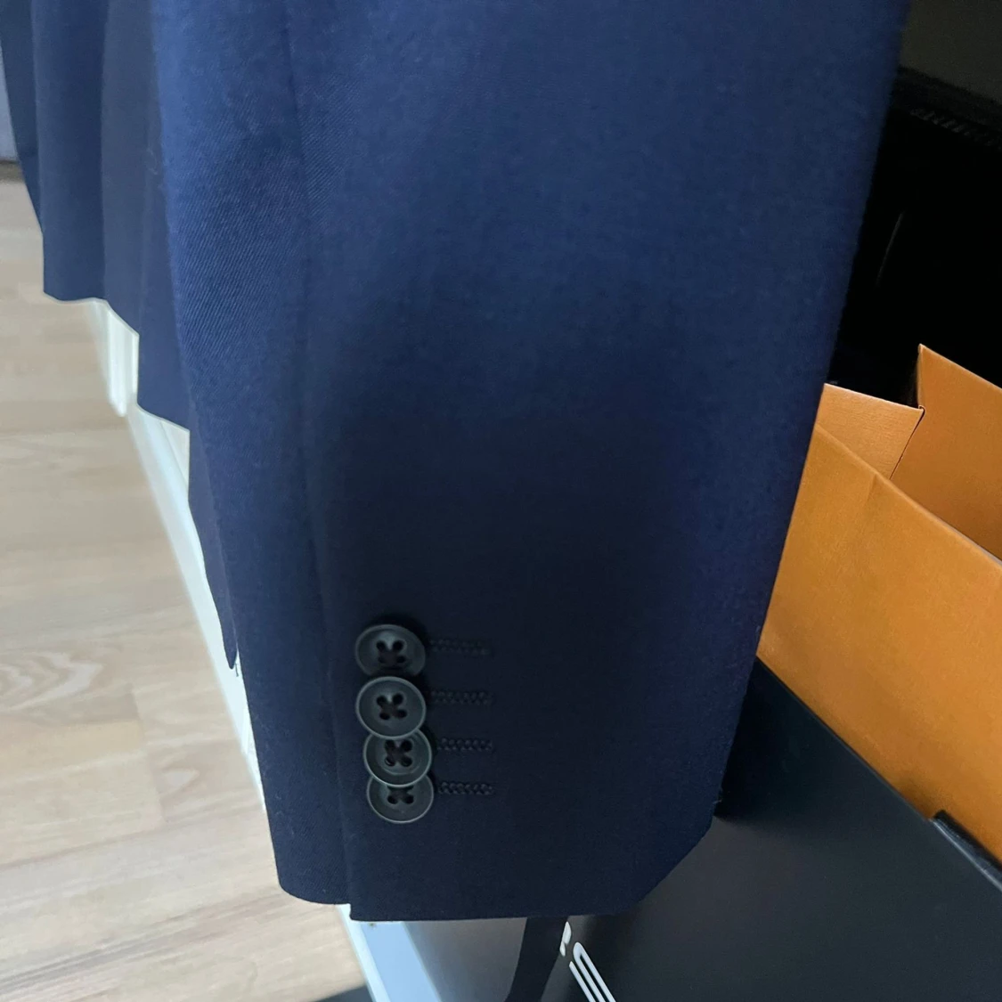 Mörkblå kavaj från Bläck - 2