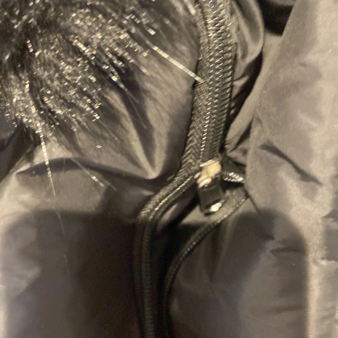 Svart quiltad shoppingväska från Monki - 3