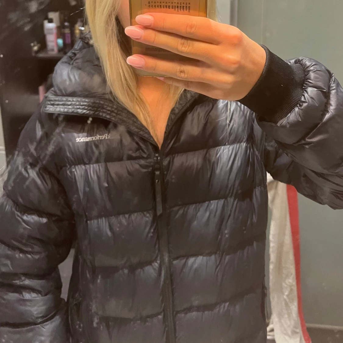 Svart dunjacka från Peak Performance - 3