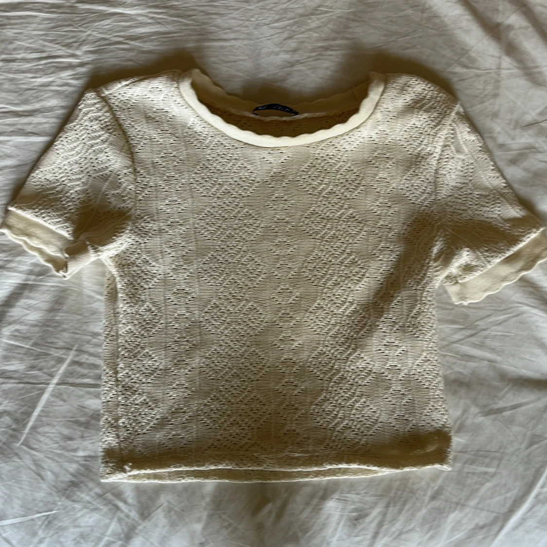 Vit stickad croppad topp från Zara - 1