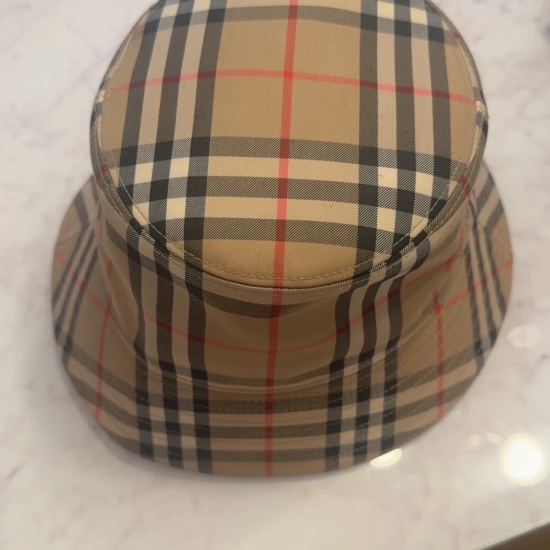 Burberry rutig bucket hat beige - 1