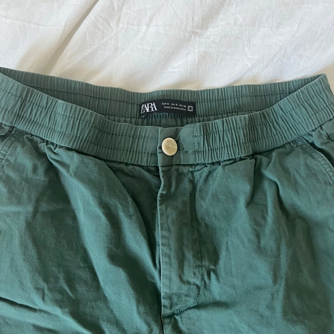 Gröna shorts från Zara  - 2
