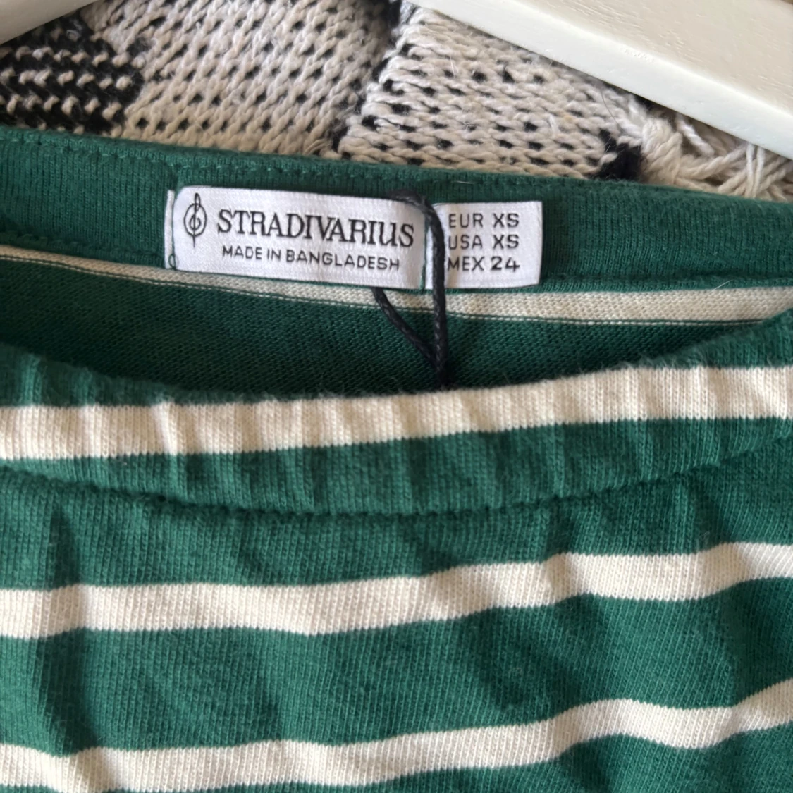 Grön och vit randig tröja Stradivarius - 1