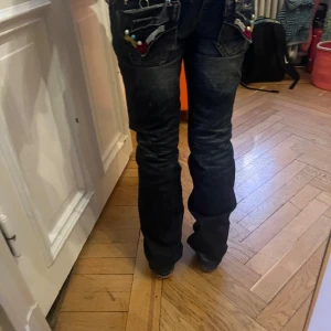 Red pepper jeans! - Jätte fina jeans!! Dem är straight/flared och coola på! Dem är i mycket bra skick och passar både tjejer och killar