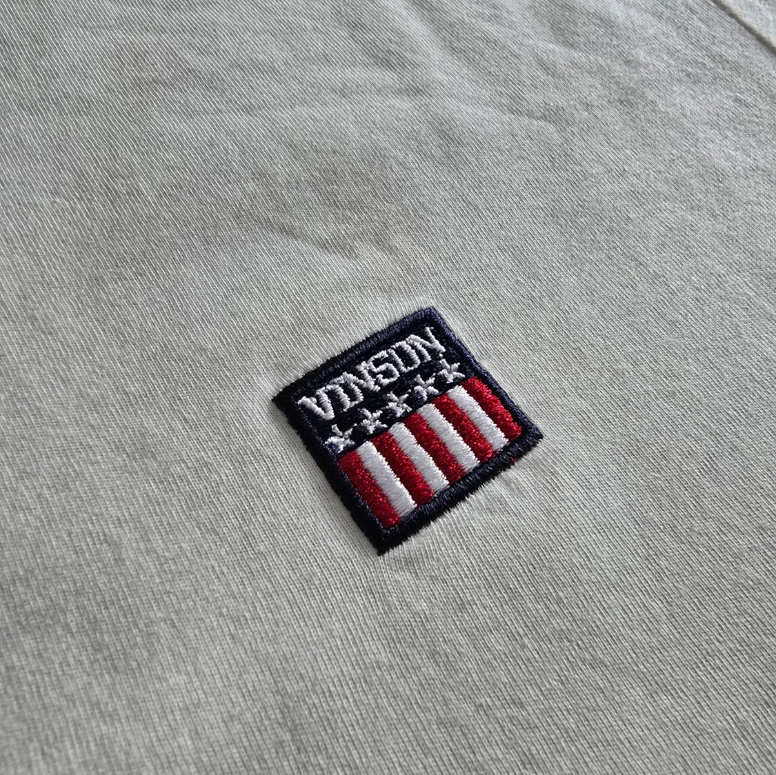 Vit t-shirt från Vinson - 2