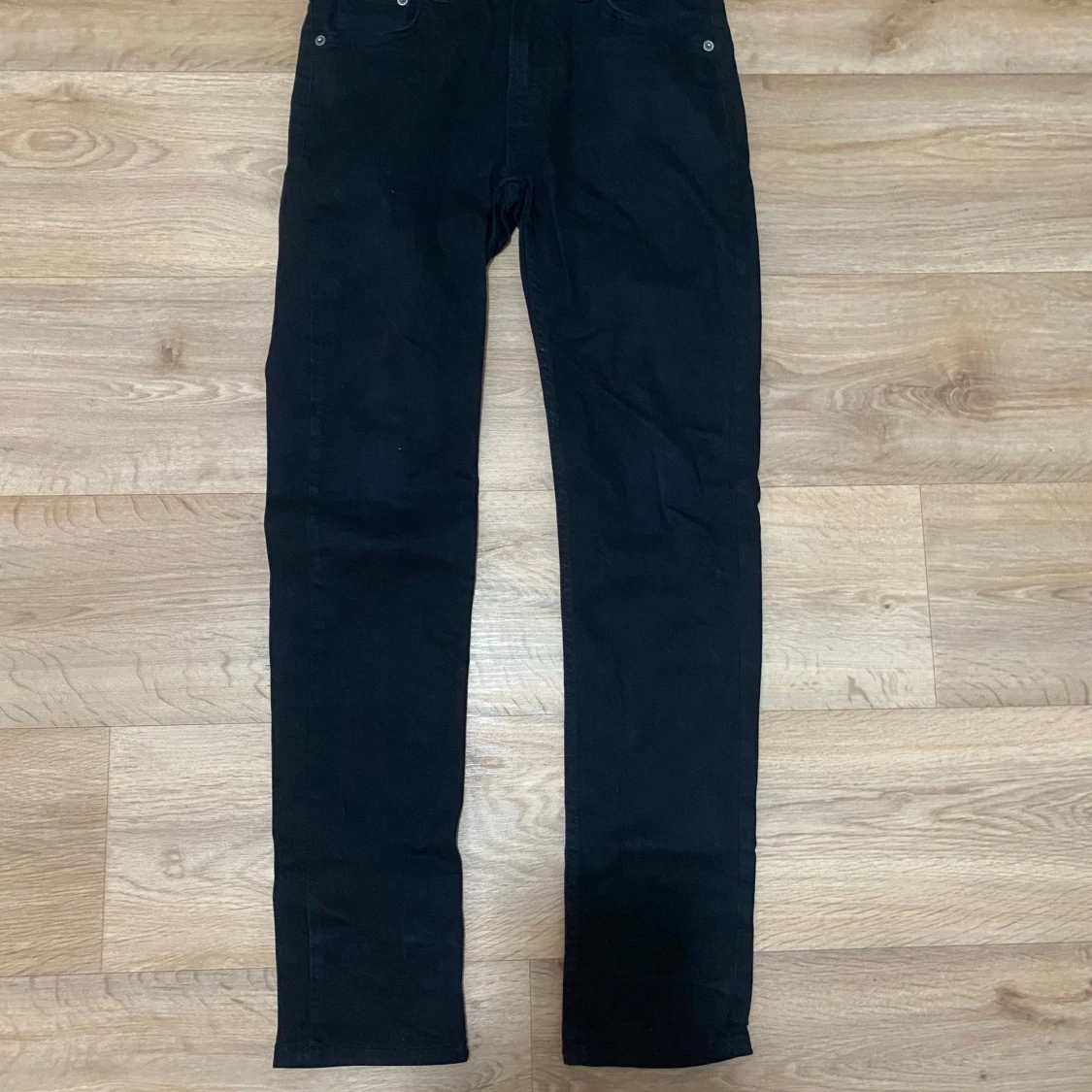 Svarta raka jeansbyxor - 2