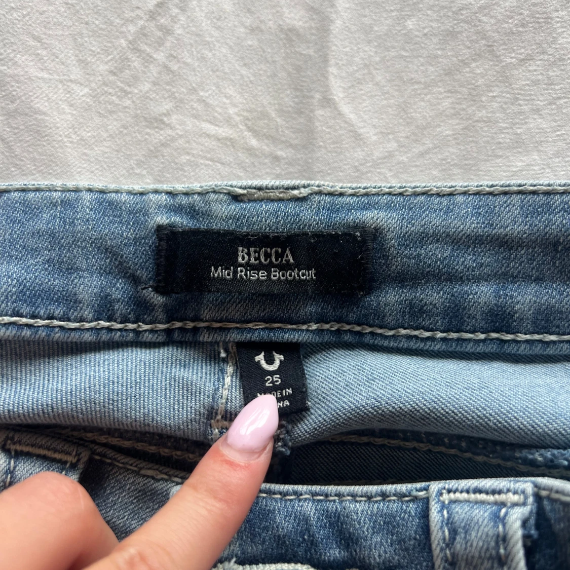 True Religion Becca Mid Rise Bootcut Jeans - 3