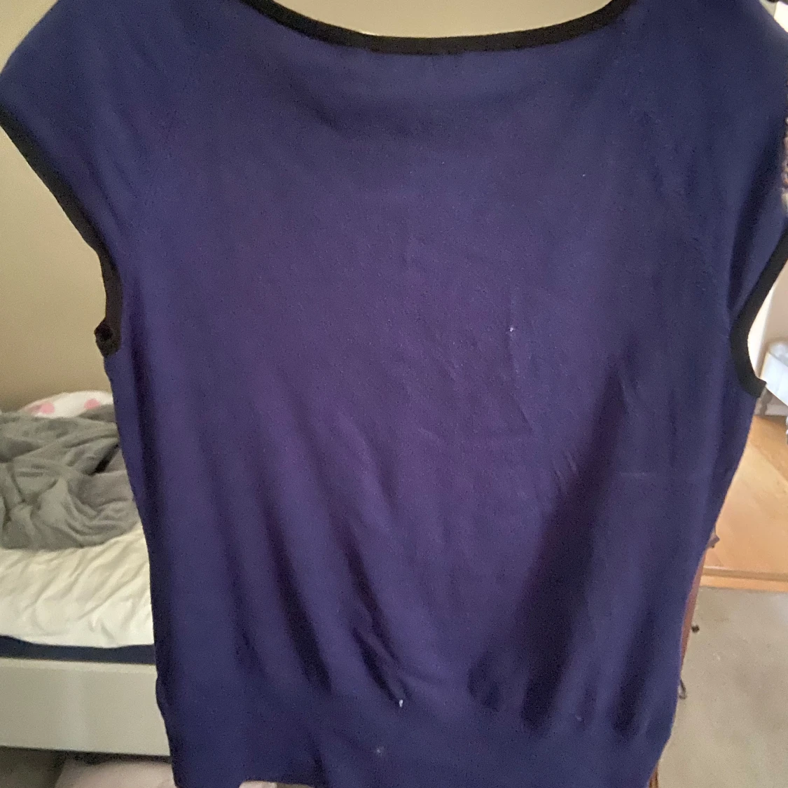 Jättesnygg och unik stickad t-shirt - 2