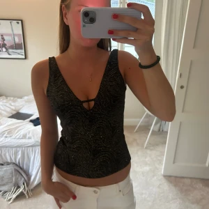 Glitter topp - Skit cool glittrig topp