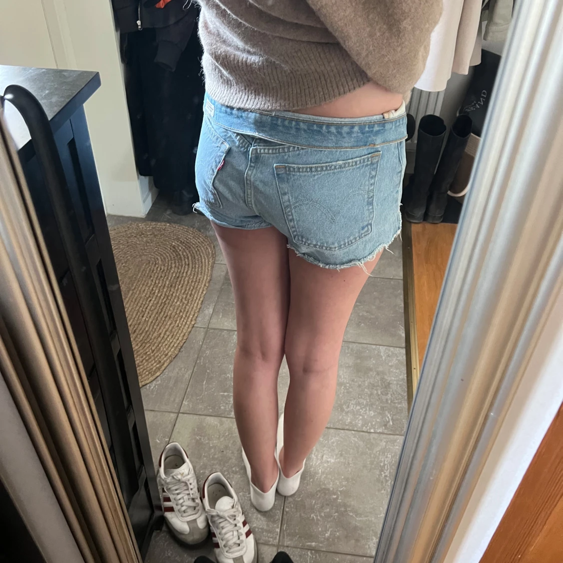 jeansshorts med fransar - 2