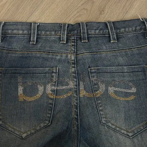 bebe lågmidjade shorts  - bebe shorts från 2000s. storlek small💗 pris kan diskuteras 💗