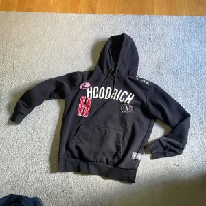 Svart hoodie från Hoodrich - Säljer en fin hoodrich tröja med storlek M, ser ny ut