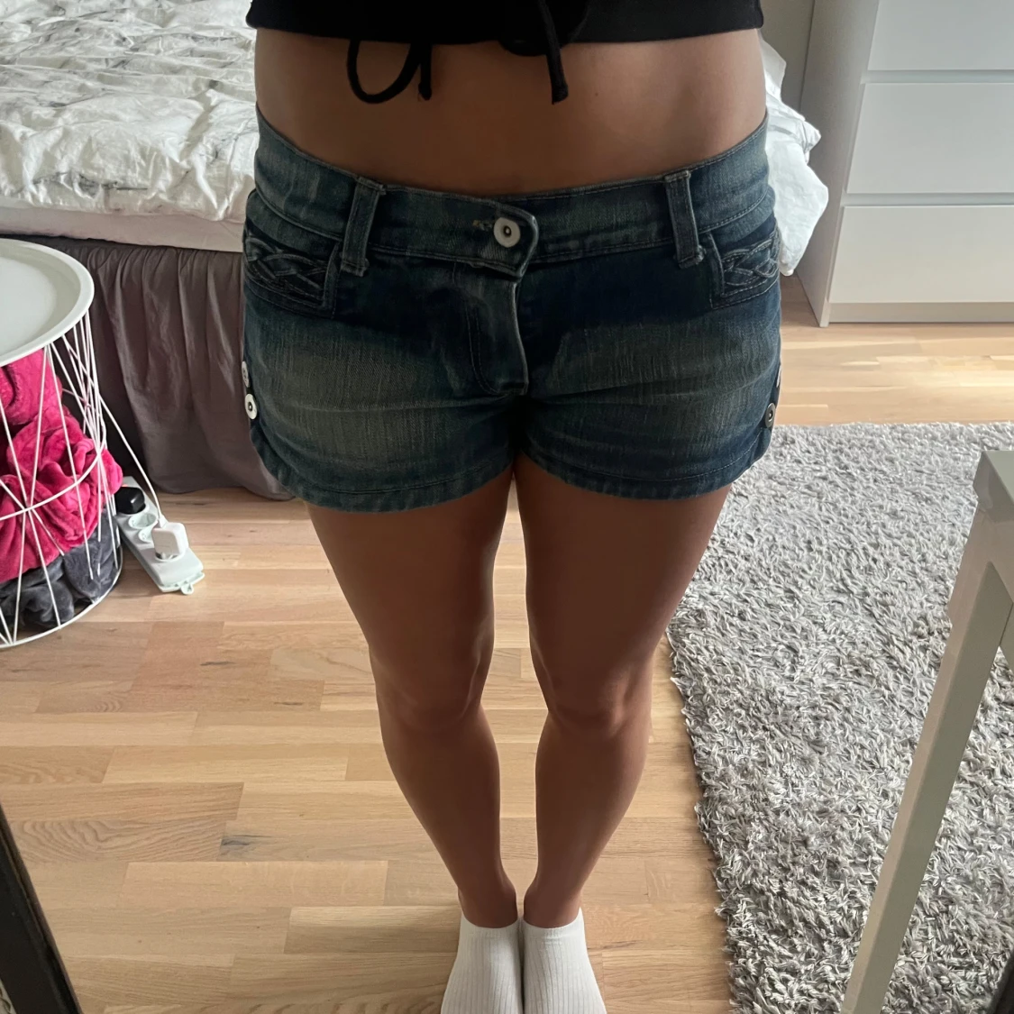 Lågmidjade jeansshorts  - 3