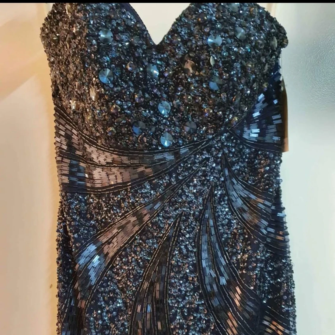 Marinblå långklänning med paljetter - 1