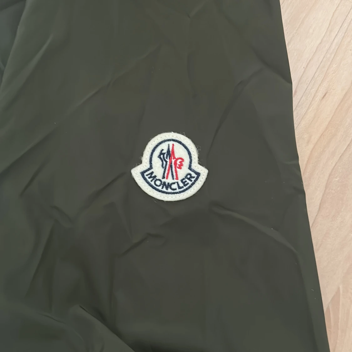 Moncler vindjacka grön  - 1