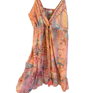 Spanien klänning - Köpt från Spanien på en marknad🌸aldrig använd med lapp kvar