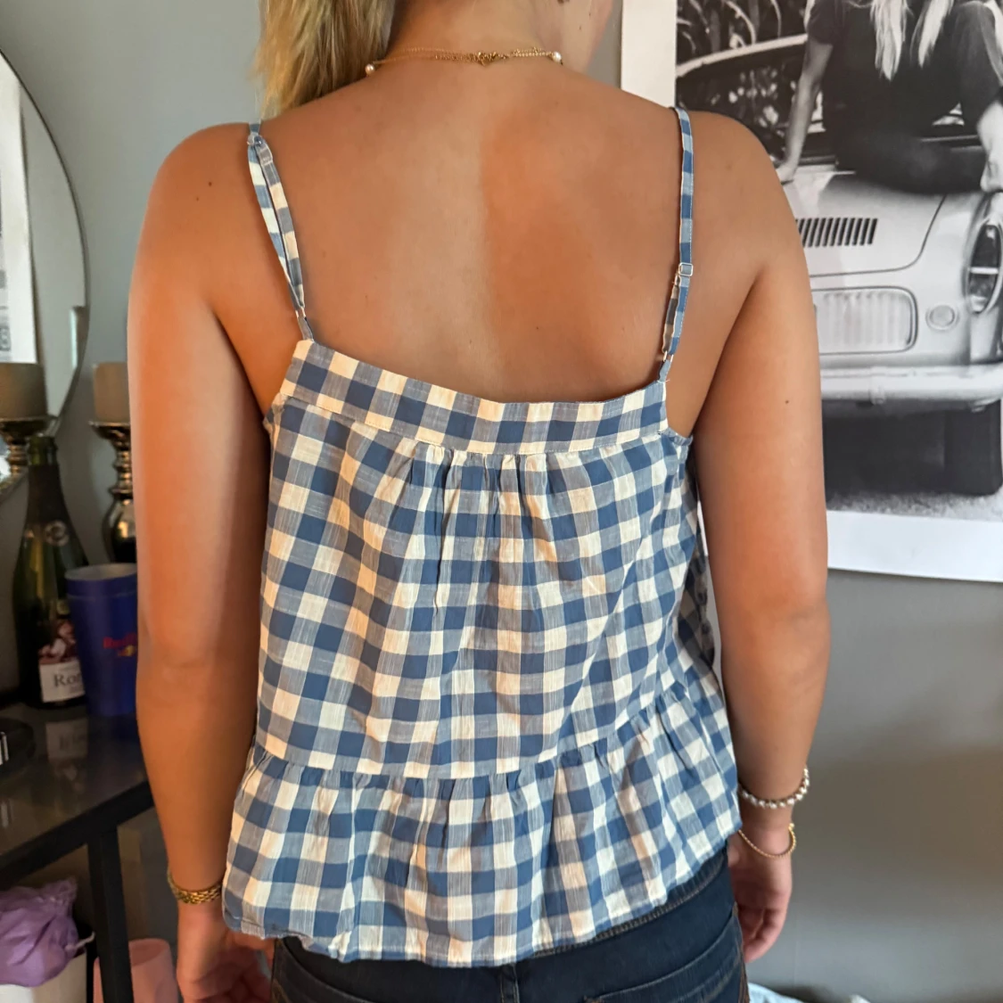 Blåvit rutig linnetopp med volang från GAP - 2