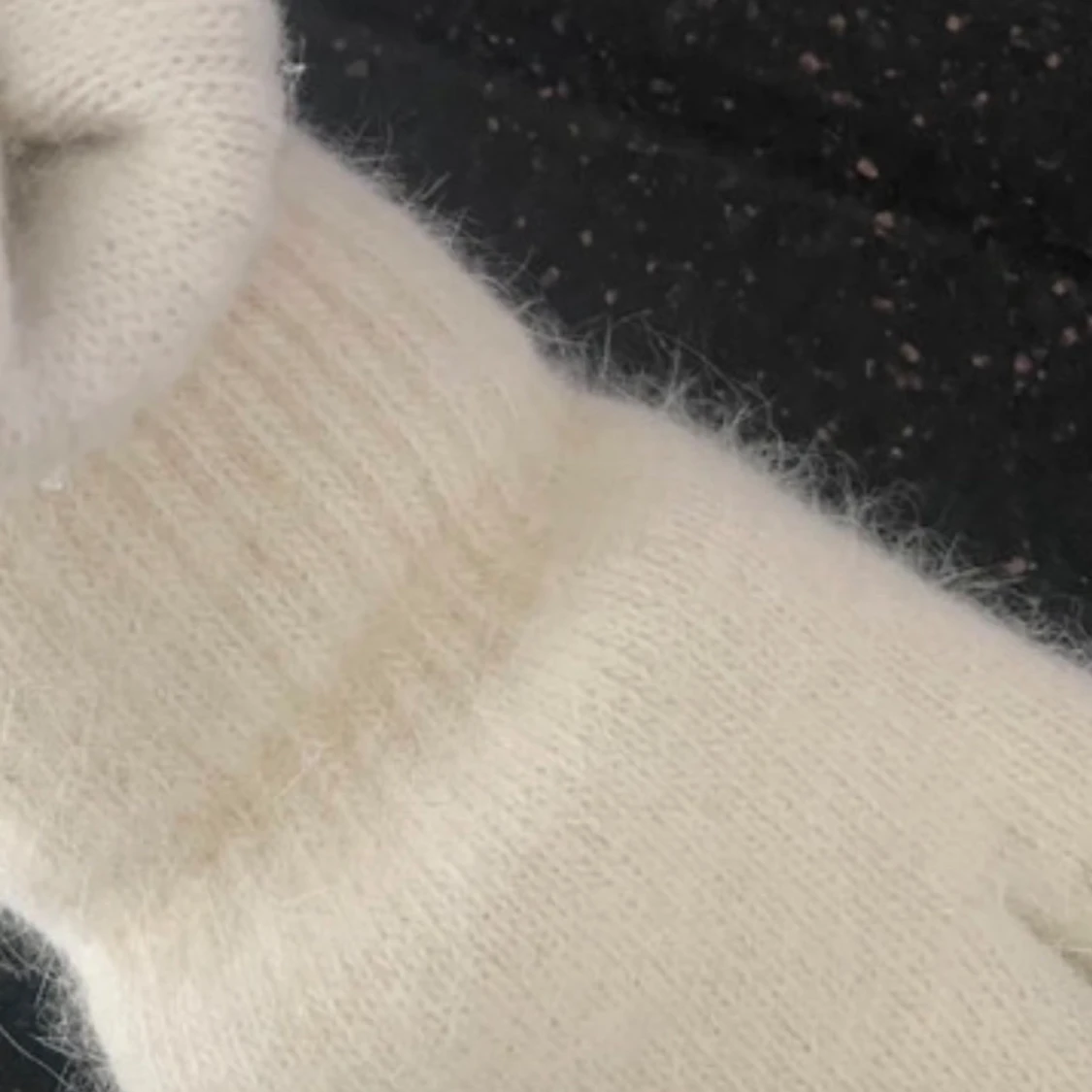 Vita stickade tumvantar - 1