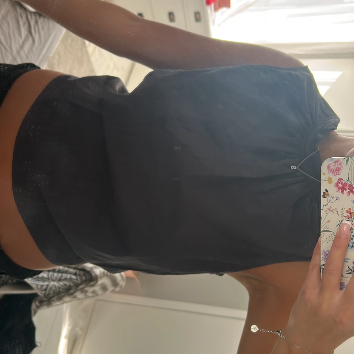 Svart ärmlös topp från Edblad