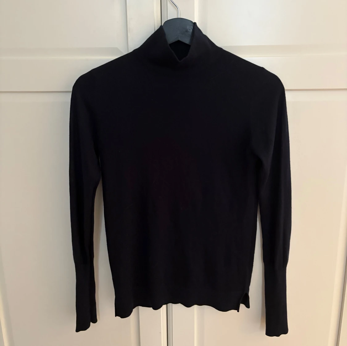 Mörkblå polotröja från Zara - 1