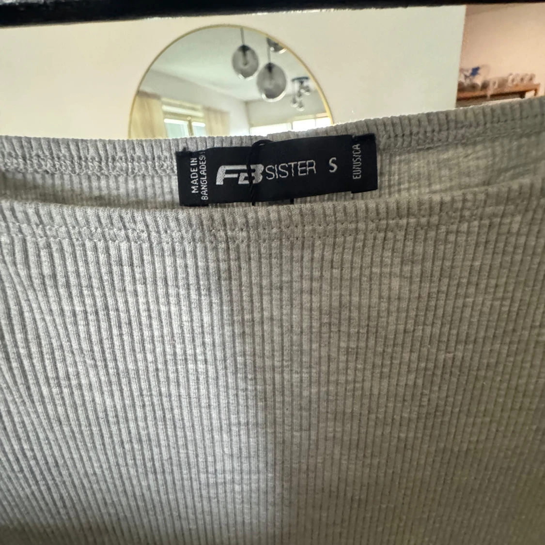 Ljusgrå ribbad långklänning FB Sister - 1