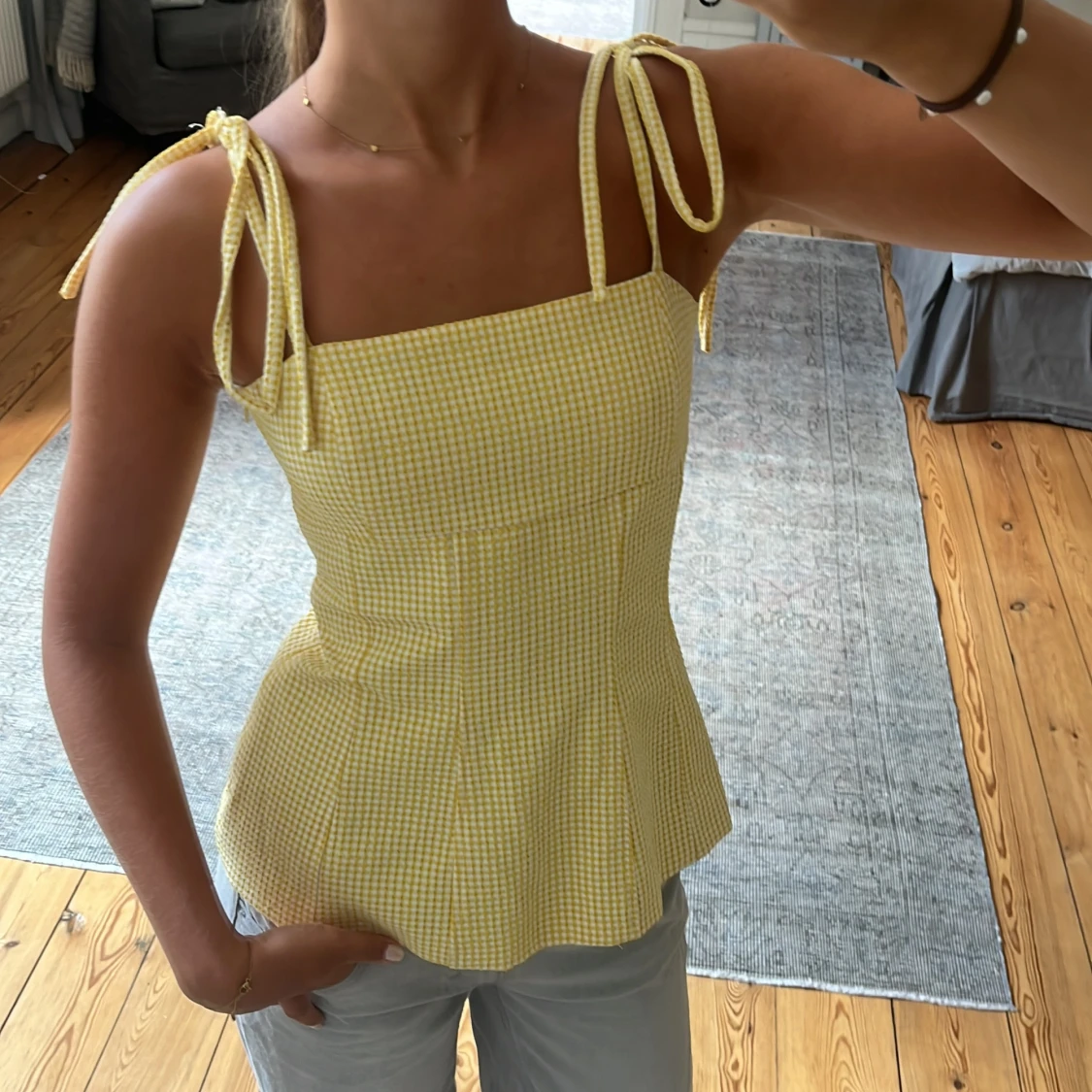 Somrig gul topp - 90