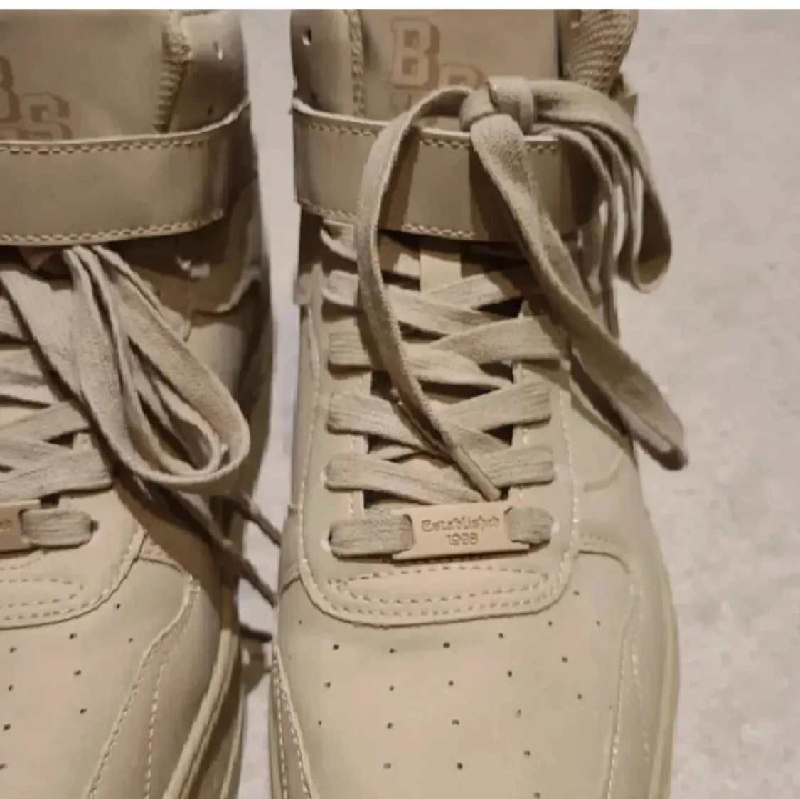 Beiga skor från Bershka - 2