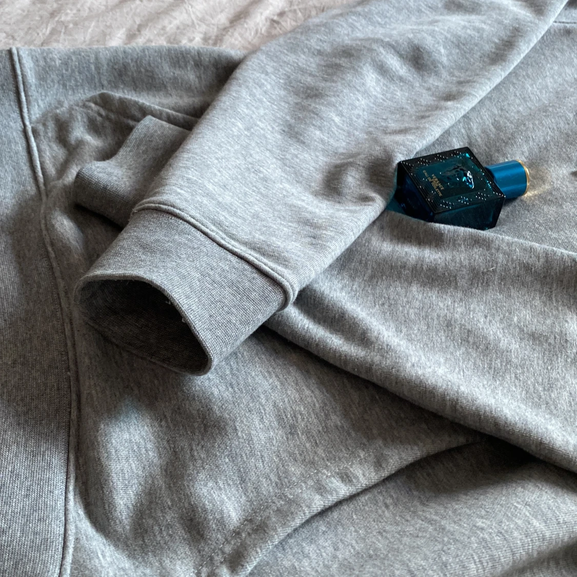 Grå hoodie från 19V69 italia - 3