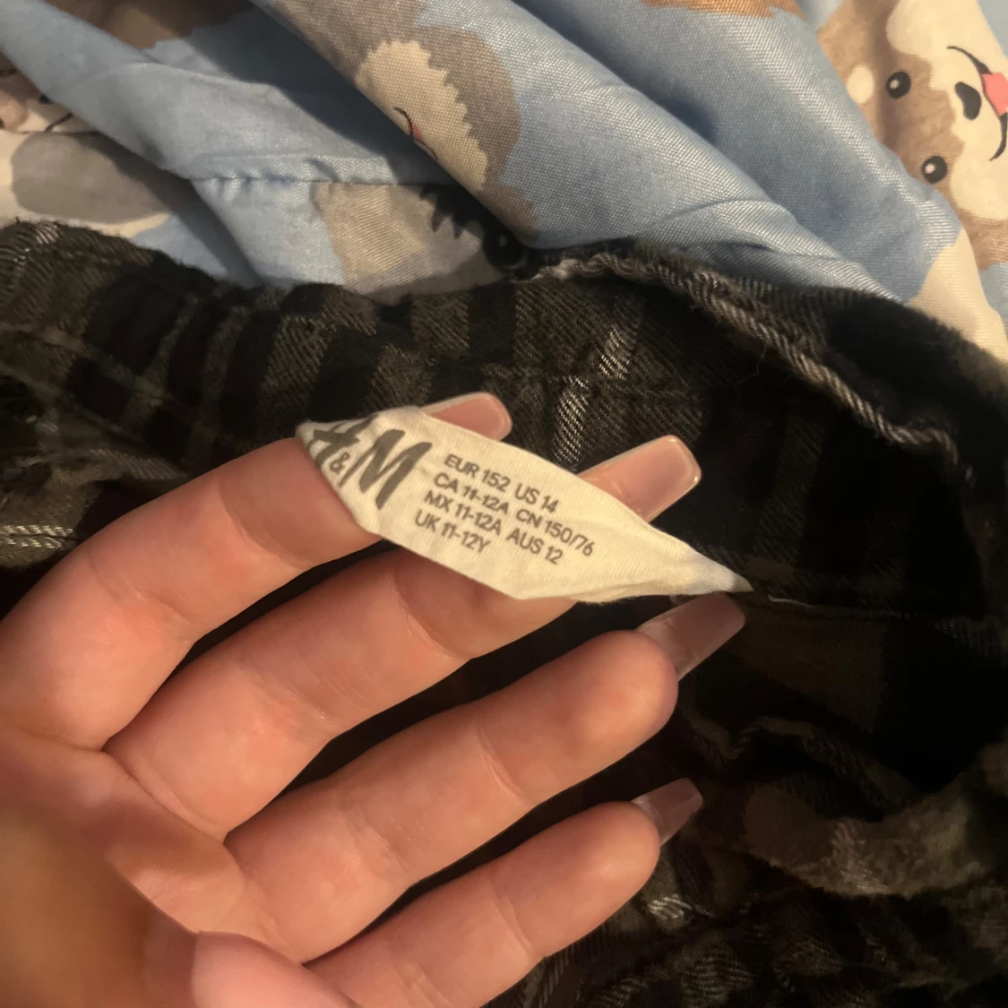 Rutig skjorta från H&M i svart och grått - 2